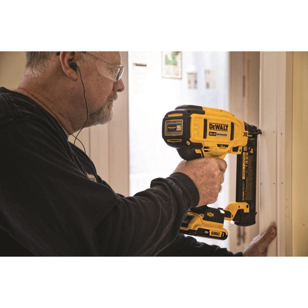 20V MAX Cordless Brad Nailer U461