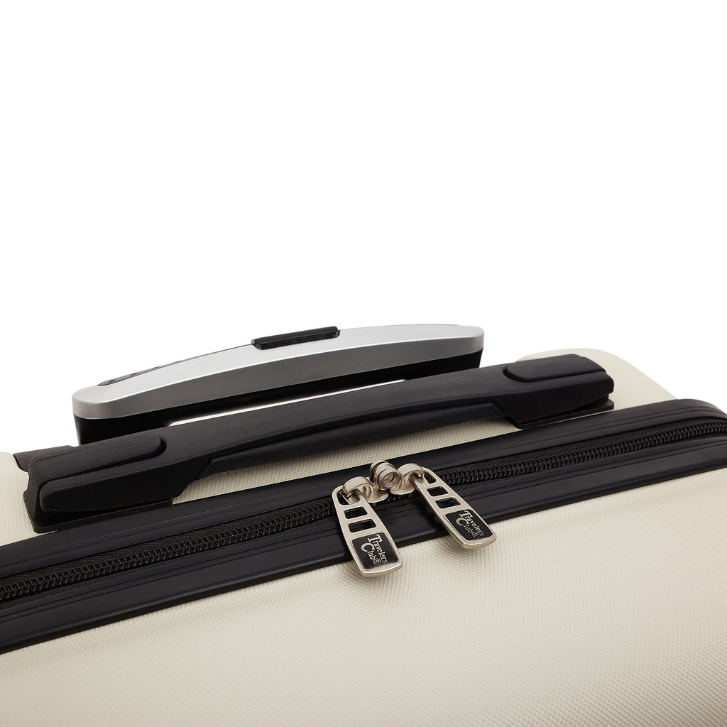 22" Spinner Carry-On Luggage K5272